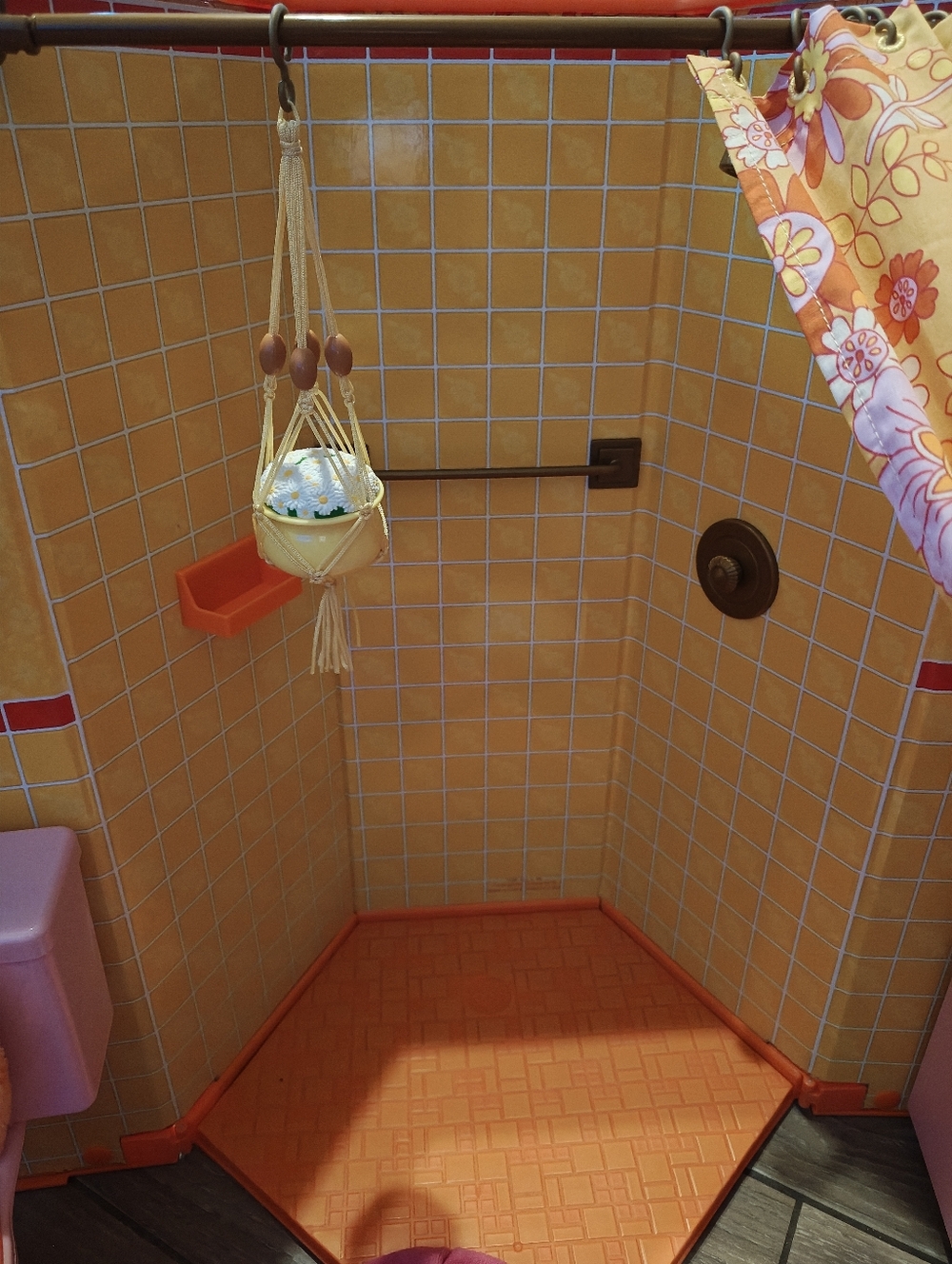 The American Girl Doll Groovy Bathroom Set With All Accessories - Picture 7 of 13